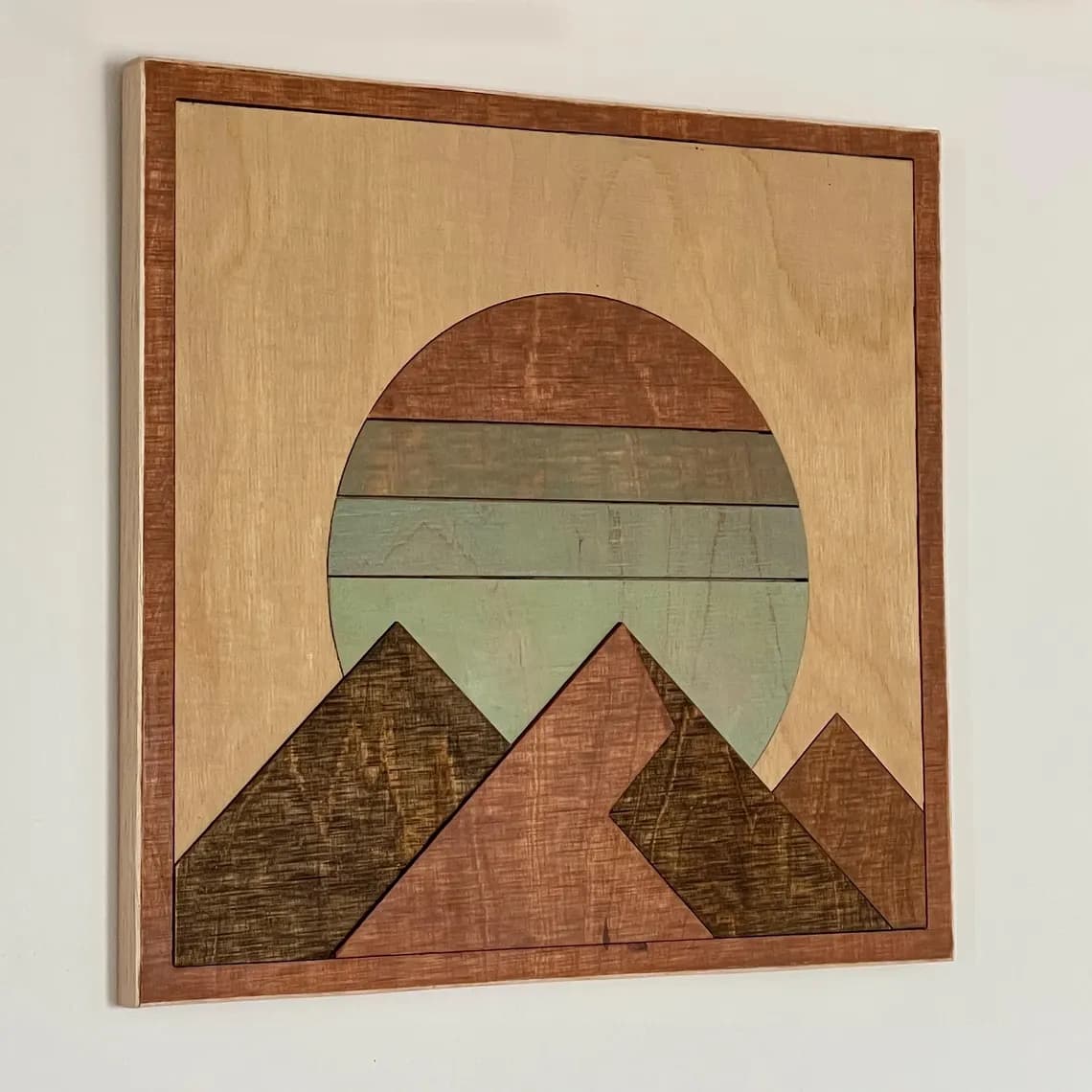 Holzbild Outrun Synthwave Vaporwave Sonne & Berge Wanddeko